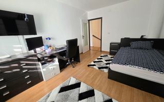 Casa 4 Camere, Zona Centru, 463mp Teren - Poză 8