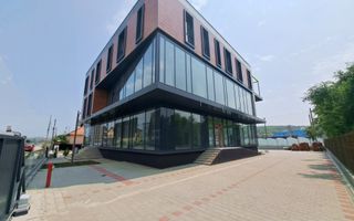 Cladire comerciala situata la drum intens circulat, 1365 mp utili + 20 parcari - Poză 1