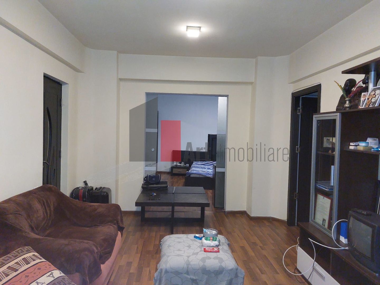 Apartamentul "SUPERMETO", pozitie foarte buna, amenajat - Poză 1