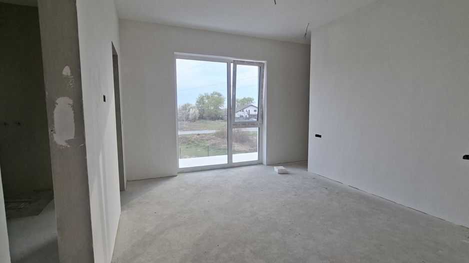 Duplex cu 5 camere si teren de 372mp - Poză 9