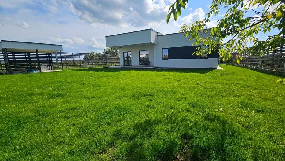 Inchiriere casa 4 camere | Corbeanca |  Teren 1080 mp - Poză 1