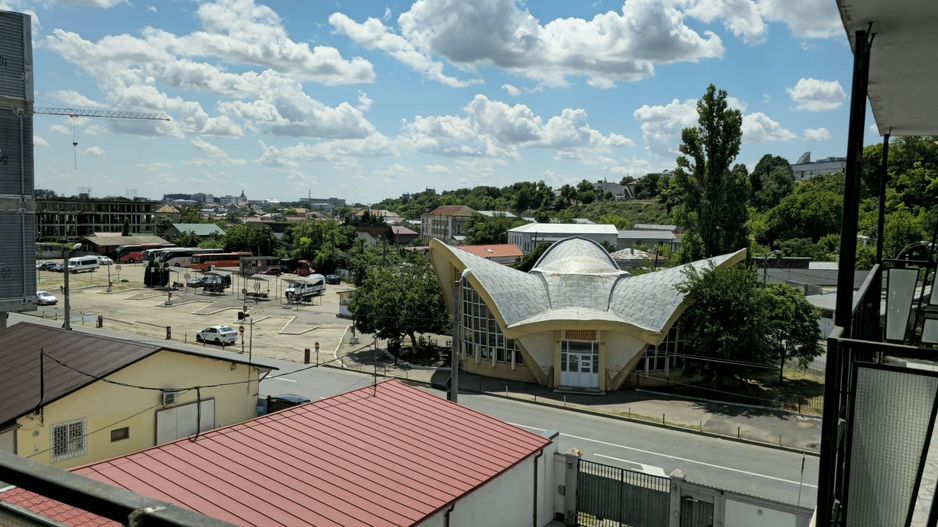 De inchiriat apartament spatios, zona Garii, et. 3, 490 euro negociabil - Poză 22