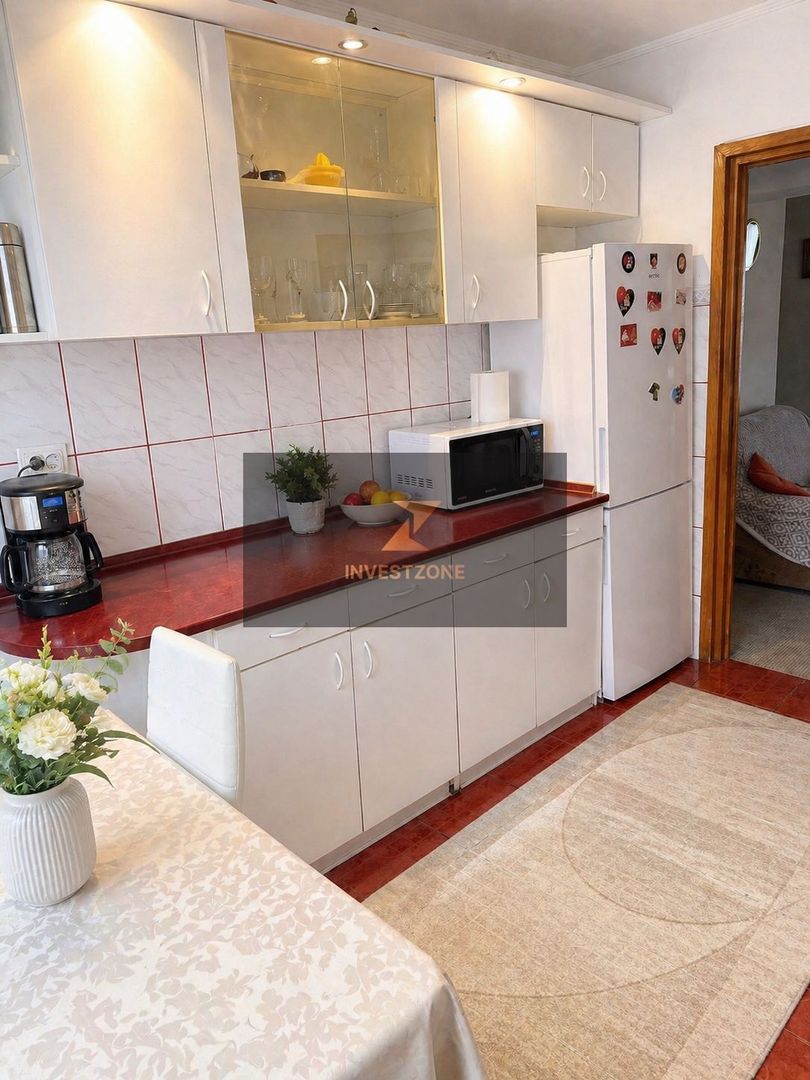 Apartament 4 camere - malul Crișului - Poză 1