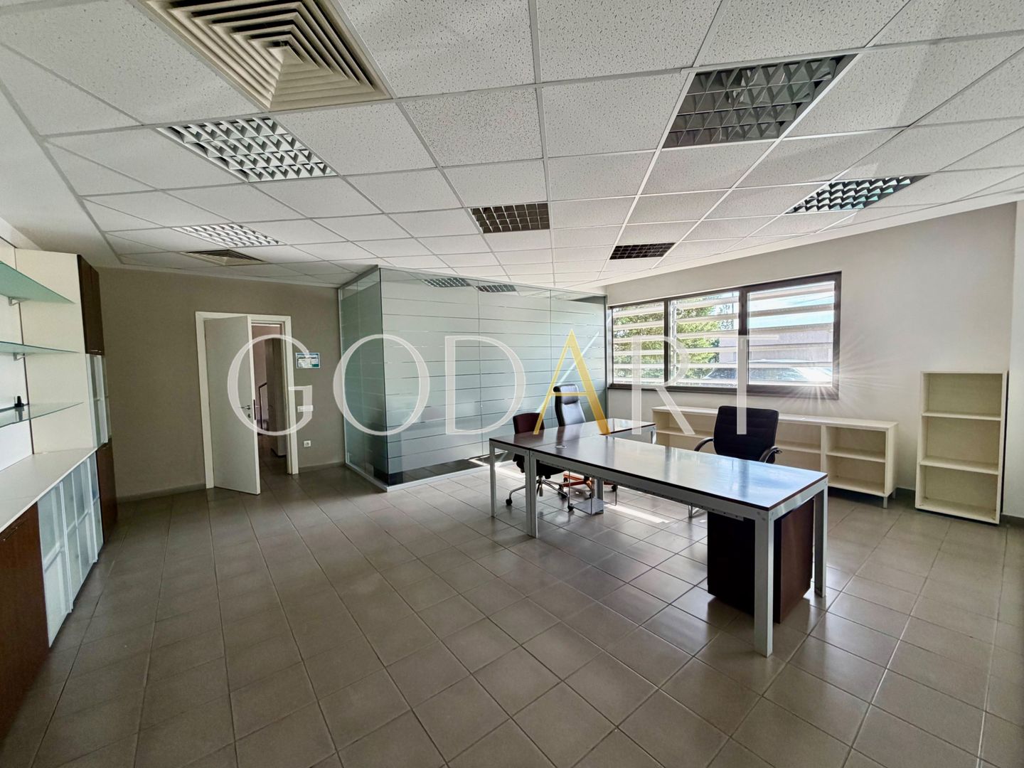Proprietate industrială de vânzare Otopeni | Hala | Birouri - Poză 21