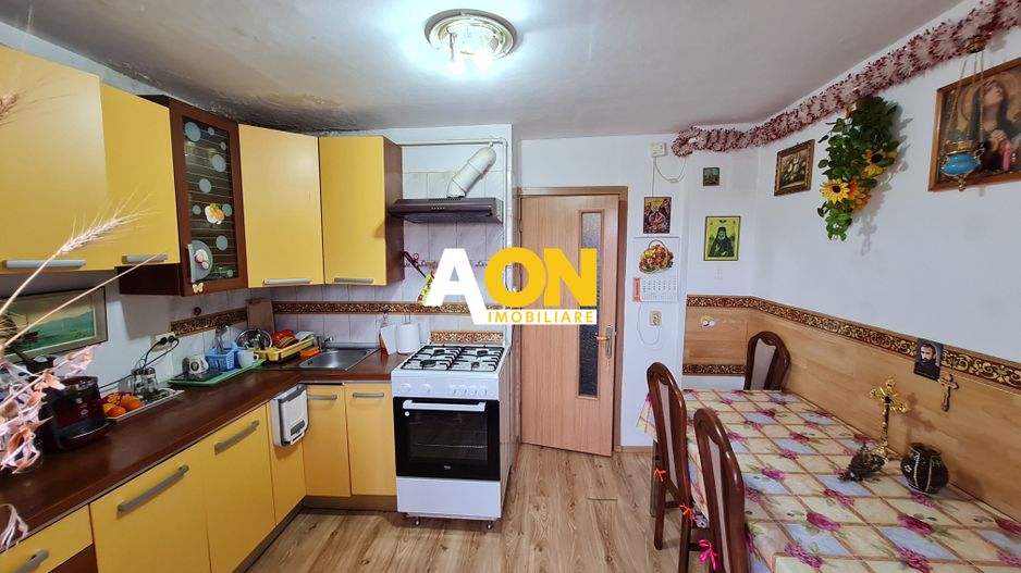 Apartament 3 camere, Decomandat, 69 mp, Zona Cetate - Poză 5