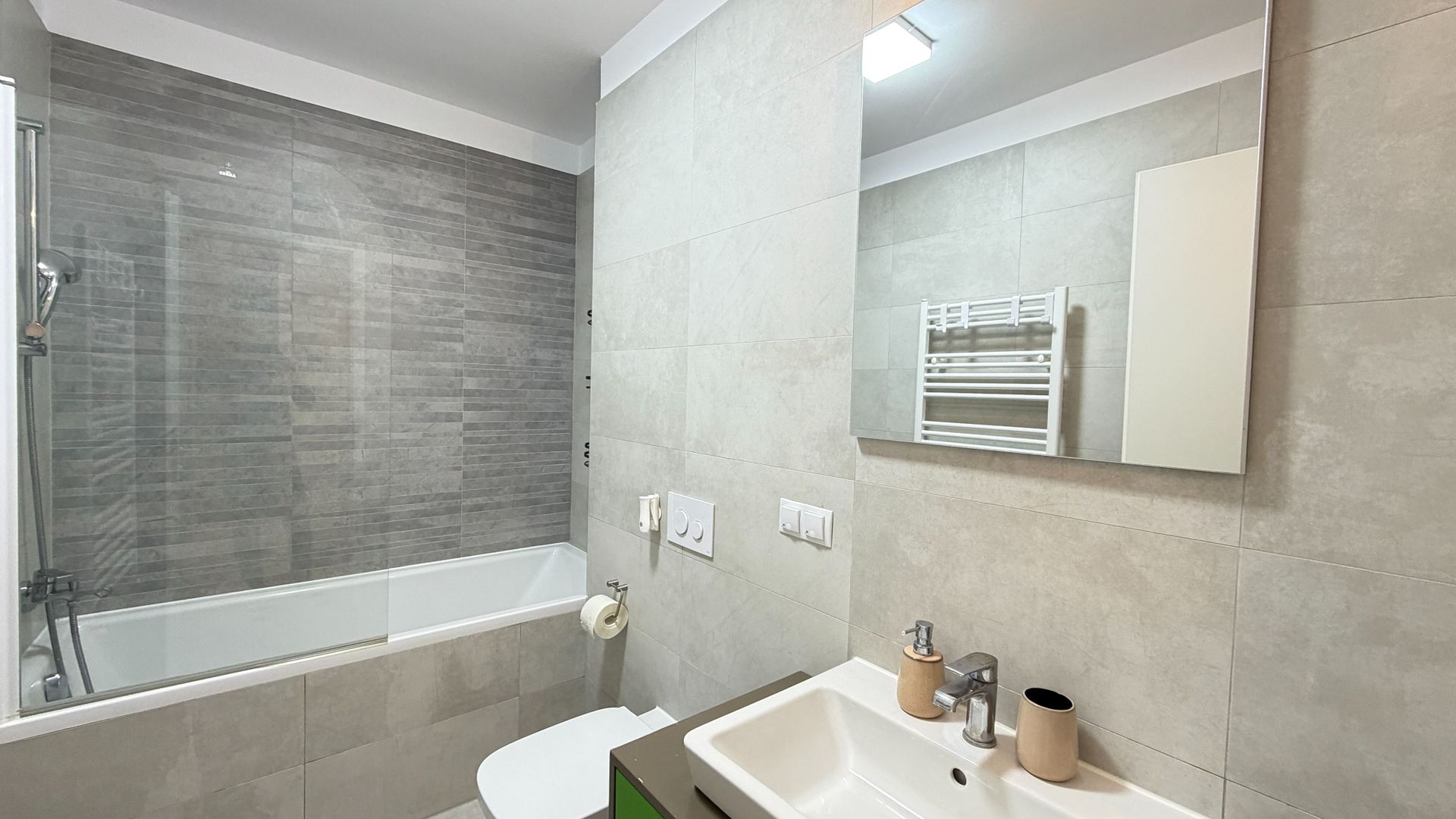 Apartament 2 camere de închiriat – Coresi Avantgarden / Kasper - Poză 7