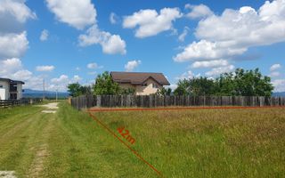 Rasnov -Glejarie 1000 mp front 42m posibilitate duplex sau 2 constructii - Poză 2