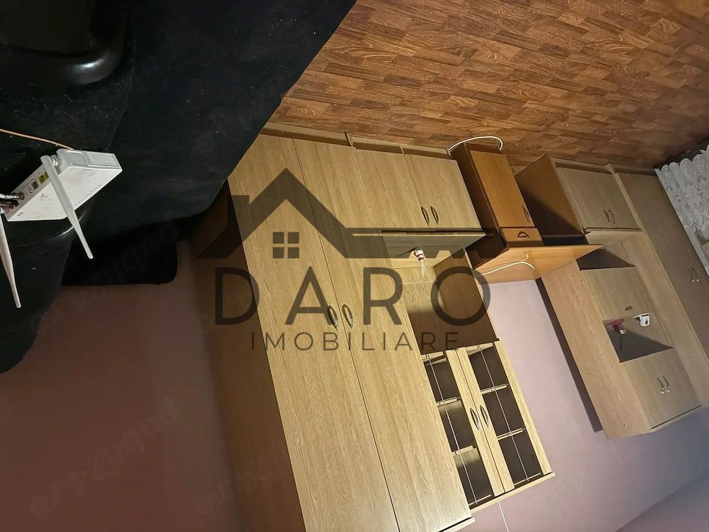 De vanzare apartament cu 2 camere - Poză 4
