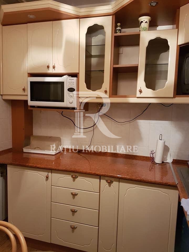 Apartament cu 3 camere | Etaj intermediar | Rogerius | Oradea - Poză 3