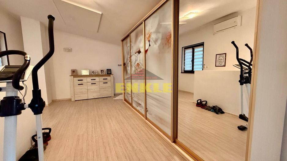 Casă de vânzare  P+M– 163 mp utili, teren 544 mp. - Poză 12