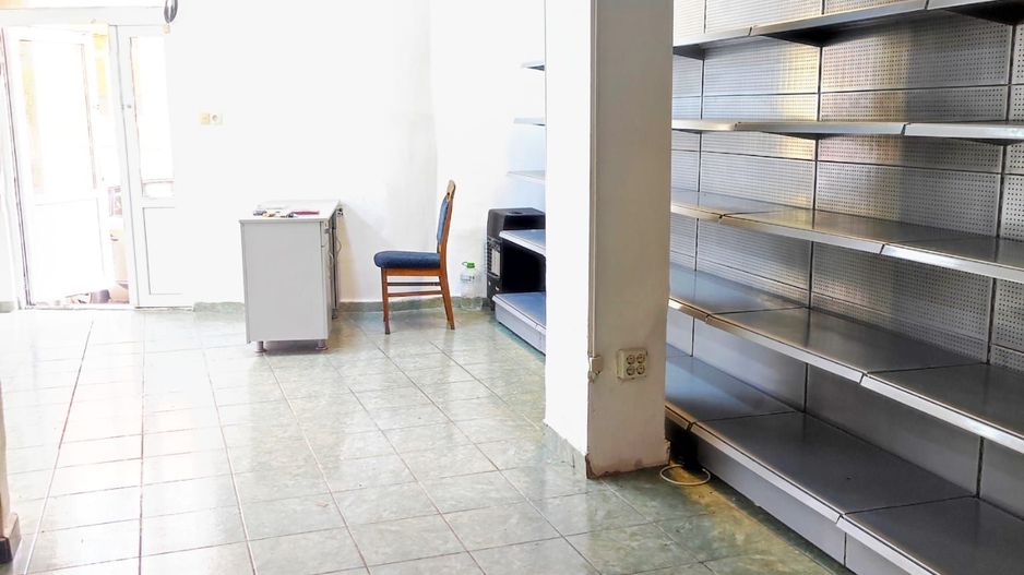 Casa pentru spatiu comercial strada Iuliu Maniu - Poză 3