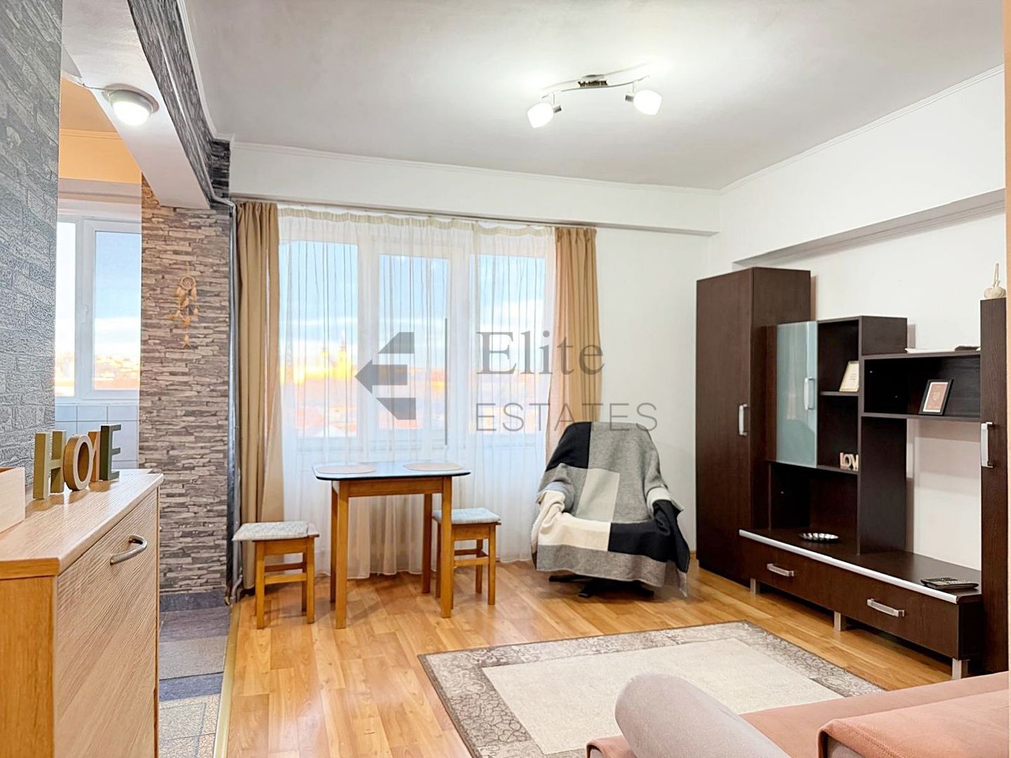 Apartament 1 camera de inchirat Bld. Dacia Oradea | Panorama - Poză 1