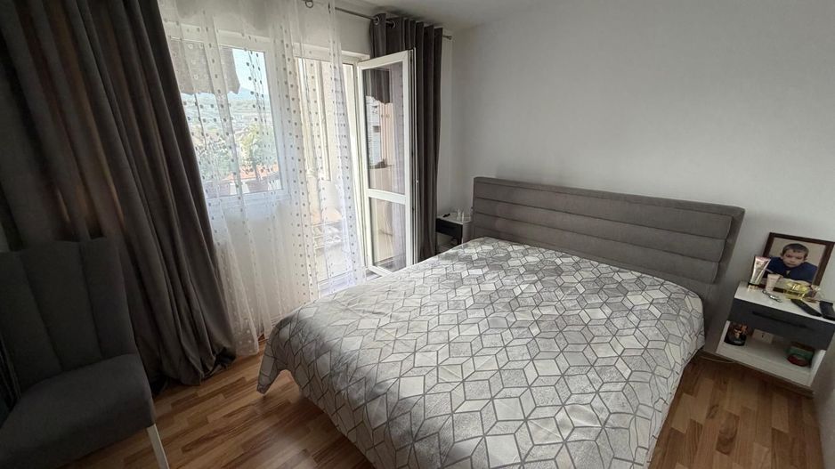 Apartament 2 camere, Cetate, zona piata, et.3, renovat - Poză 3