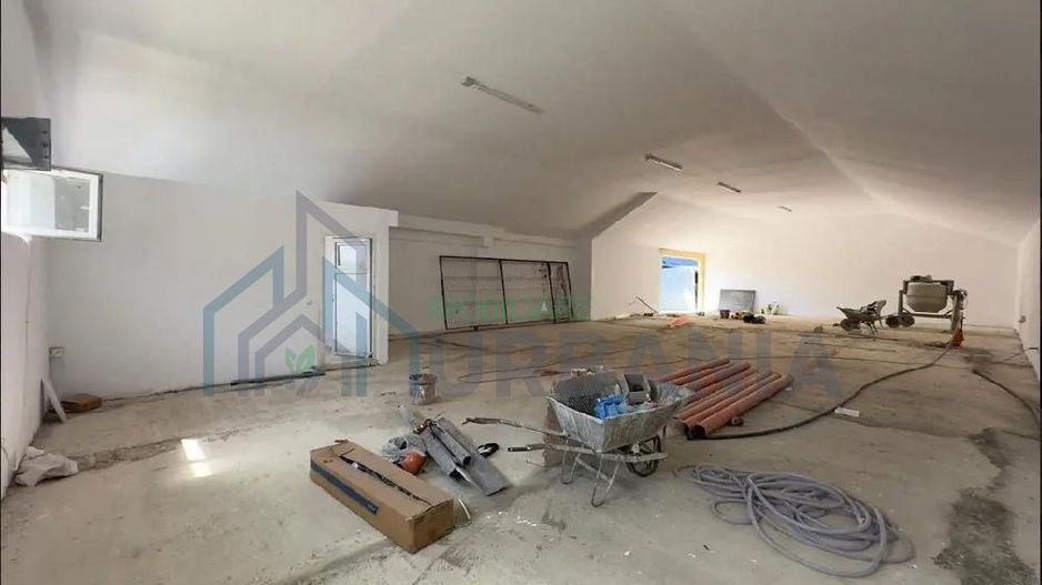 Hala industrială de vânzare, Holboca, 350 mp construcție, teren 500 mp - Poză 2