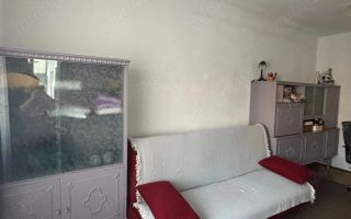 Inchiriez apartament cu 3 camere, decomandat, zona Canta bariera Comat. Etaj 1 4. 1 baie, 1 ba - Poză 5