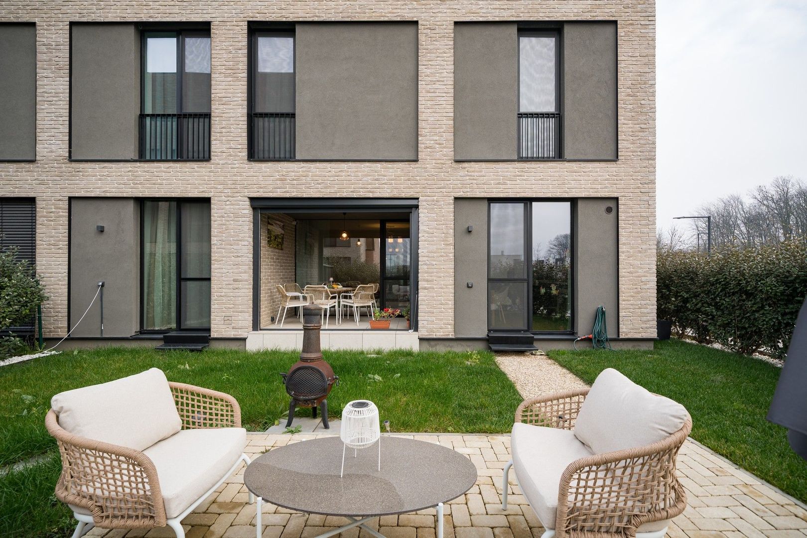 Apartament la parter cu gradina disponibil la inchiriere - Poză 14