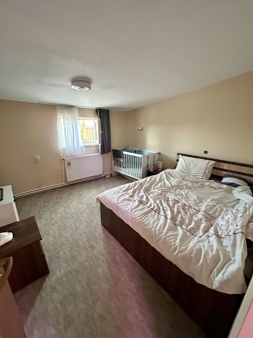 Azil 14 camere și 8000mp teren localitatea Sacădat - Poză 6