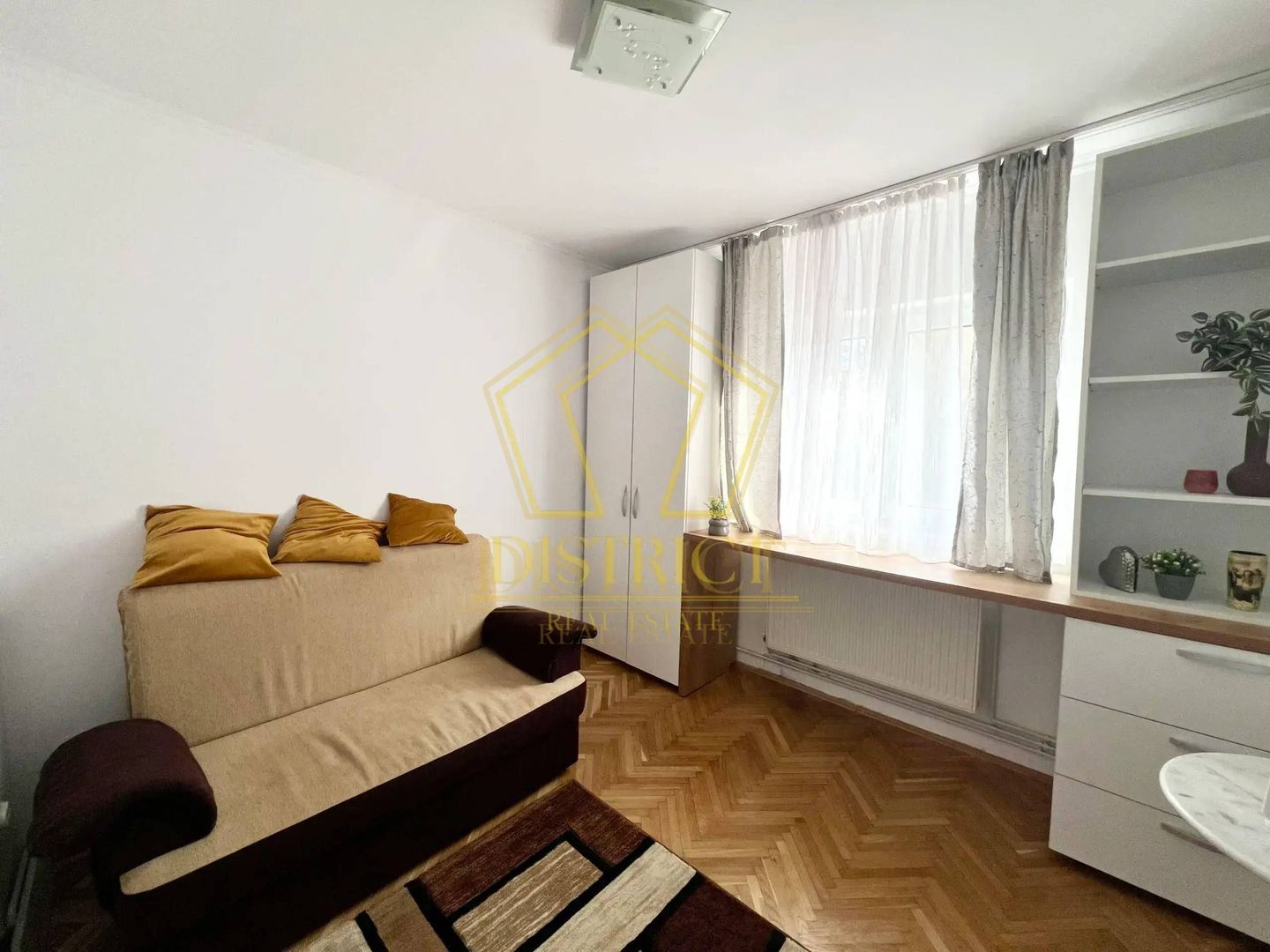 Apartament spatios cu 3 camere I Complexul Studentesc - Poză 3