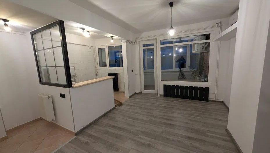 Apartament modern proaspat renovat, doua camere, Sala Palatului - Poză 1
