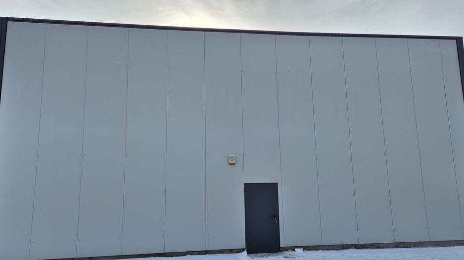 De vanzare hala industriala de 300 mp in Prelungirea Garii Catelu - Poză 2