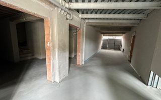 Cladire de birouri  Central pretabil activități medicale - Poză 10