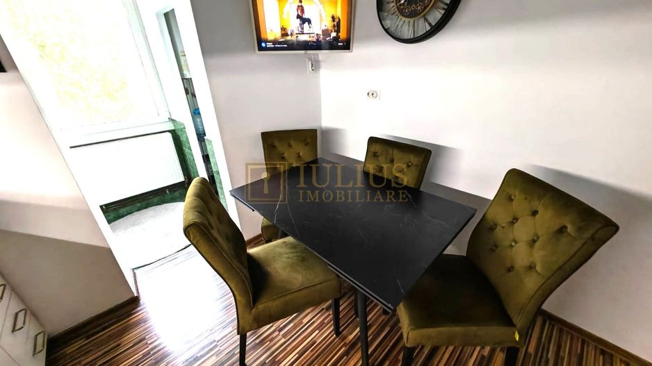 Apartament cu 3 camere in zona Lunei - Poză 10