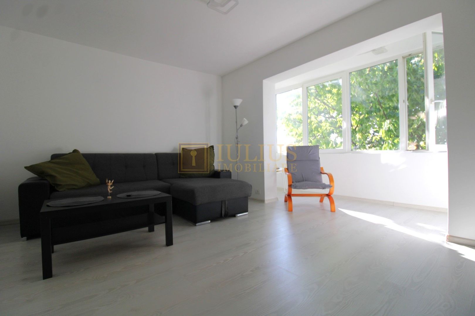 Apartament spatios, amenajat modern, dressing-Cetatii - Poză 9