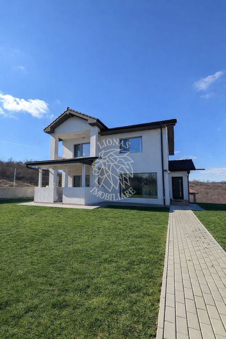 Casa 4 camere 154 mp-teren 600 mp-panorama spre oras-Zona La Soare - Poză 1
