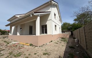 Pozitie centrala. La asfalt. Toate utilitatile - Poză 1