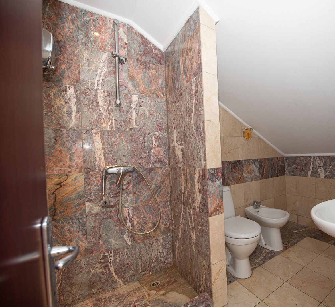 Casa de vanzare 9 camere potential investitie Cornetu teren 1200mp - Poză 28