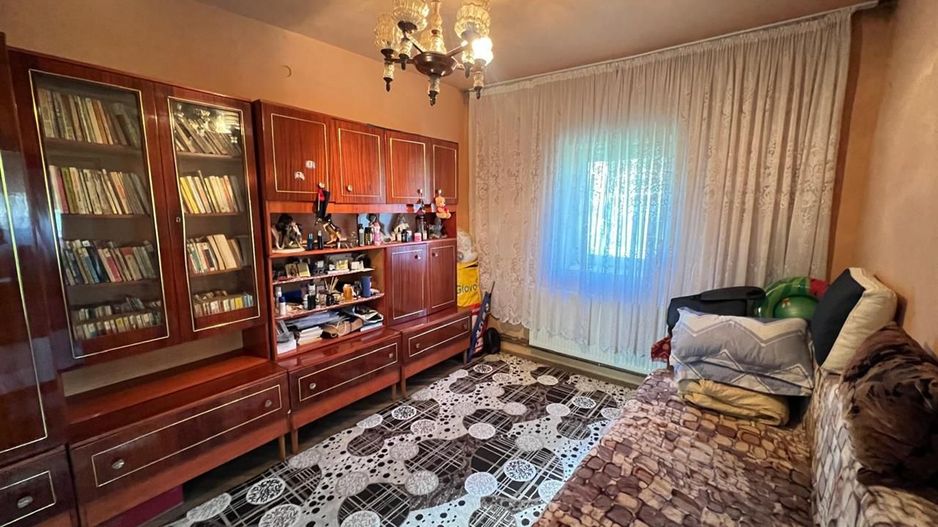 casa individuala Varias apa centrala pe gaz canalizare 1500mp - Poză 20