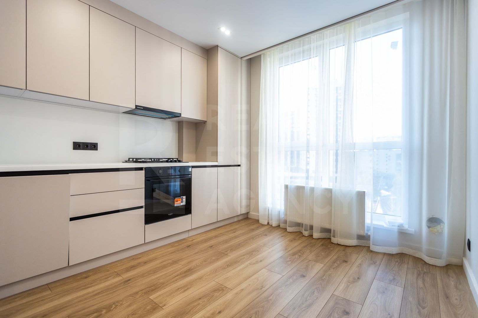Vânzare, apartament, 3 camere, strada Andrei Doga, Râșcani - Poză 1