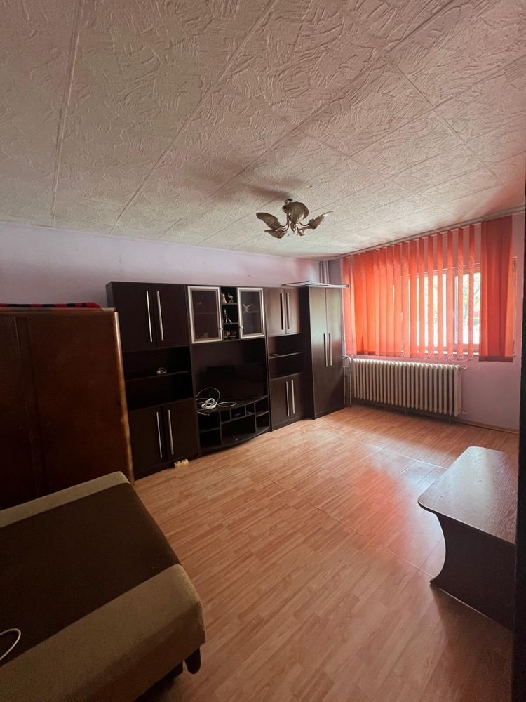 Apartament zona Bd. Chisinau - DIham - Poză 4