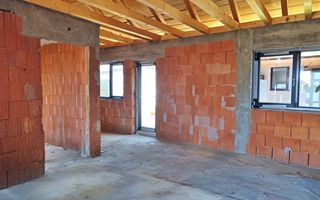 Casa parter 2 dormitoare, in Comuna Sanmartin, acces auto - VANZARE - Poză 5