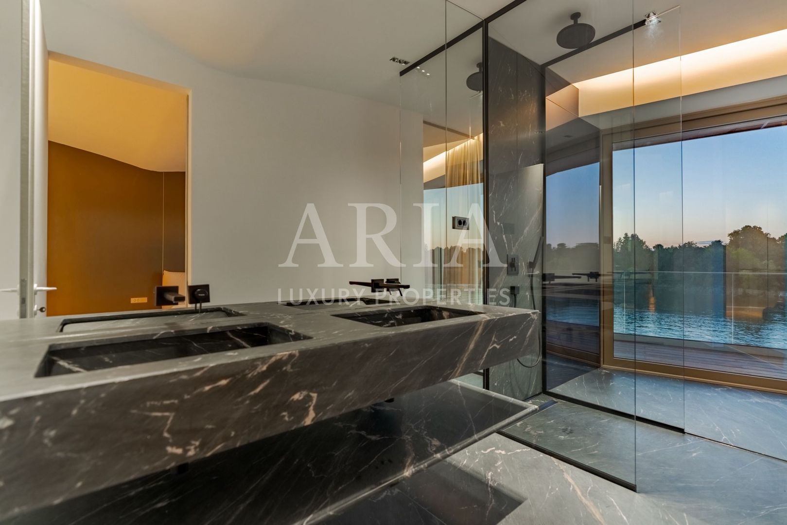 VILA FRONTLAKE SNAGOV – acolo unde arhitectura întâlnește libertatea - Poză 15