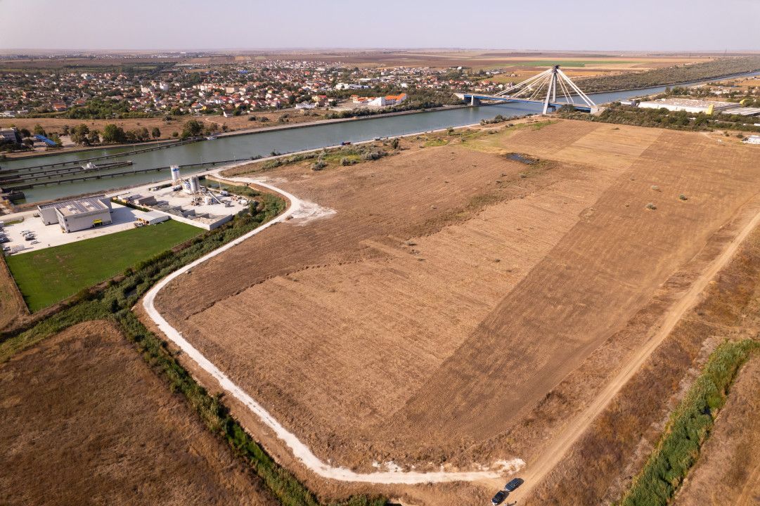 Teren intravilan cu acces rapid la autostrada A4 și la Portul Agigea. - Poză 3