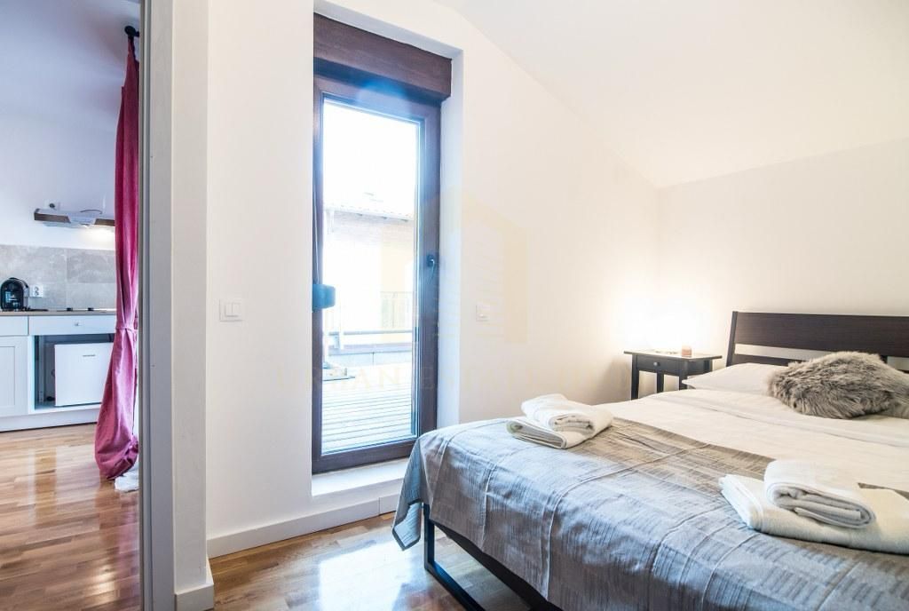 Vanzare Duplex, 214 mp, teren 300 mp, Europa - Poză 11