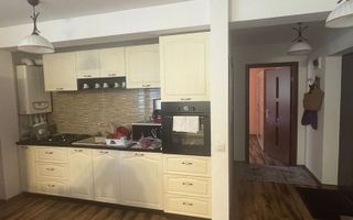 Apartament cu 2 camere, 51 mp, situat in zona Câmpului. - Poză 2