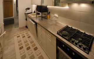 Apartament  cu 3 camere decomandate, 2 băi, etaj 1 - Zorilor - Poză 6