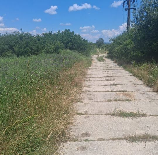 Teren extravilan 2.500 mp | Str. Ana Ipătescu, Târgu Jiu  - Poză 1