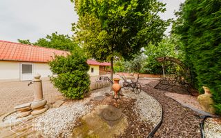 Afacere la cheie: Pensiune functionala sau casa de locuit, Ghioroc - Poză 64