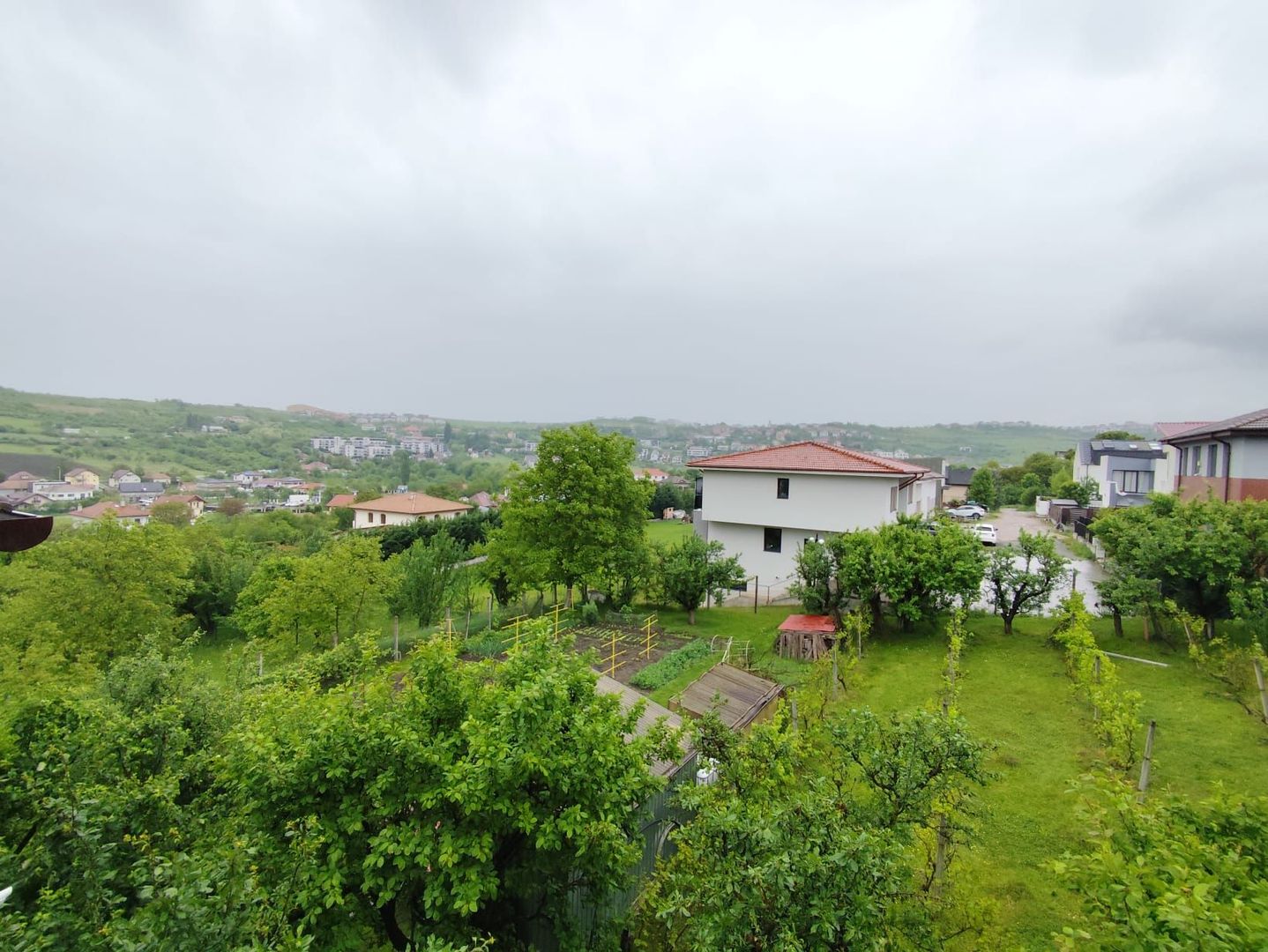 Duplex  Finisat Borhanci, str Romul Ladea - Poză 8