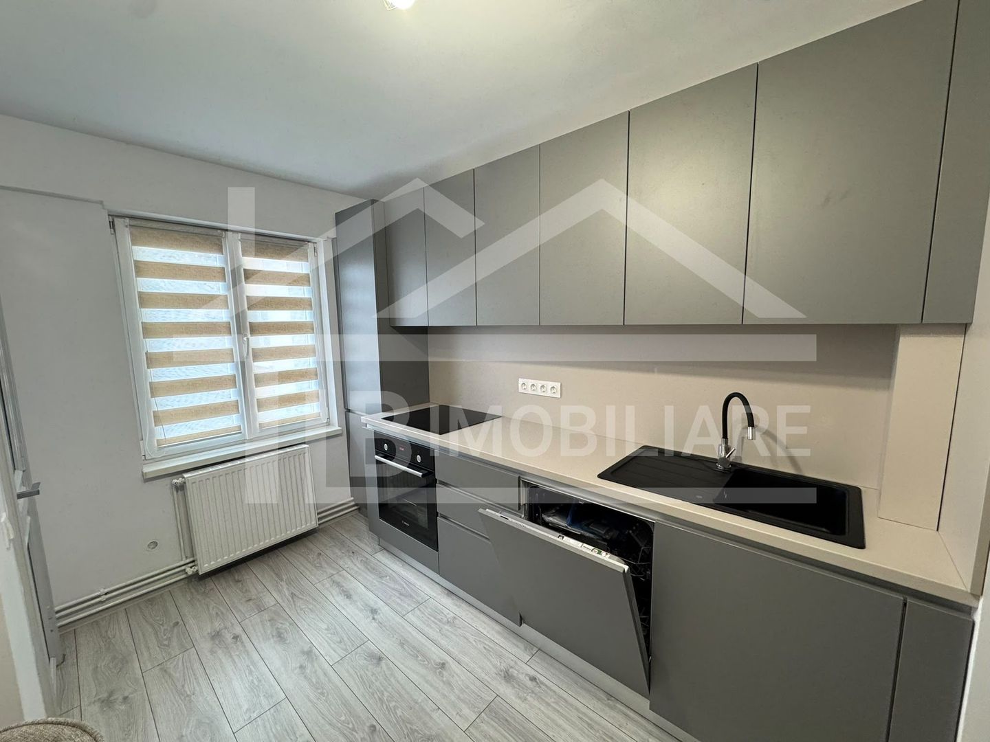 Apartament cu 2 camere, 50 mp, decomandat, Zona Fortuna - Poză 8