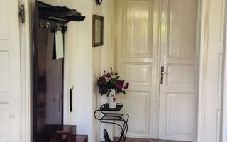 Casa Spațioasă și Versatilă în Andrei Mureșanu - Poză 3