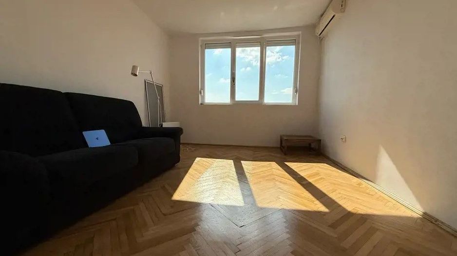 Apartament 3 camere Complexul Studentesc - Poză 1