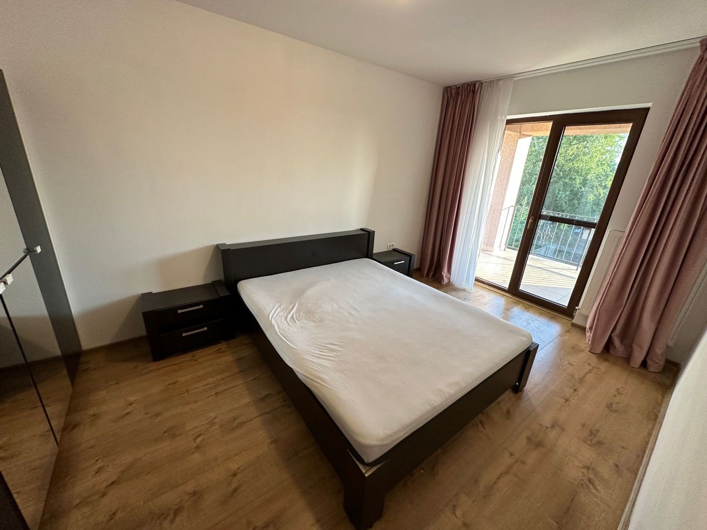 Casă / Vilă cu 4 camere de vanzare  în zona Aradului - Poză 16