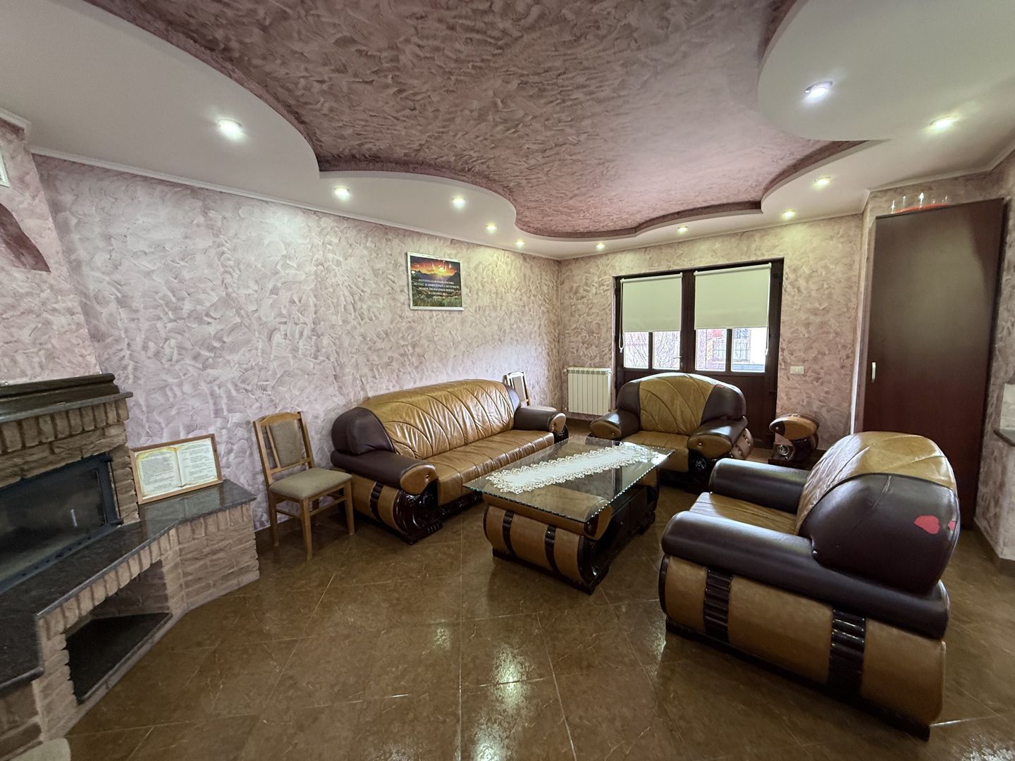 Casă de vânzare | Burdujeni | 417 mp construiți | Teren 1.200 mp - Poză 2