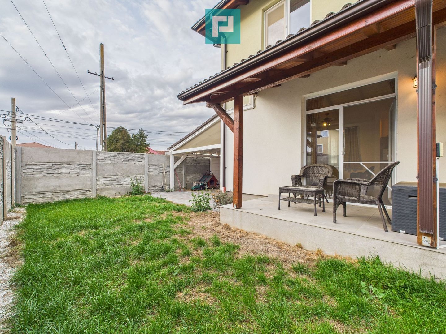 Casă cu 4 camere în Dumbrăvița, langă pădure - Poză 8