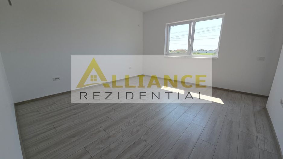 Vila 5 Camere | La 100 m de Blv. - Poză 14