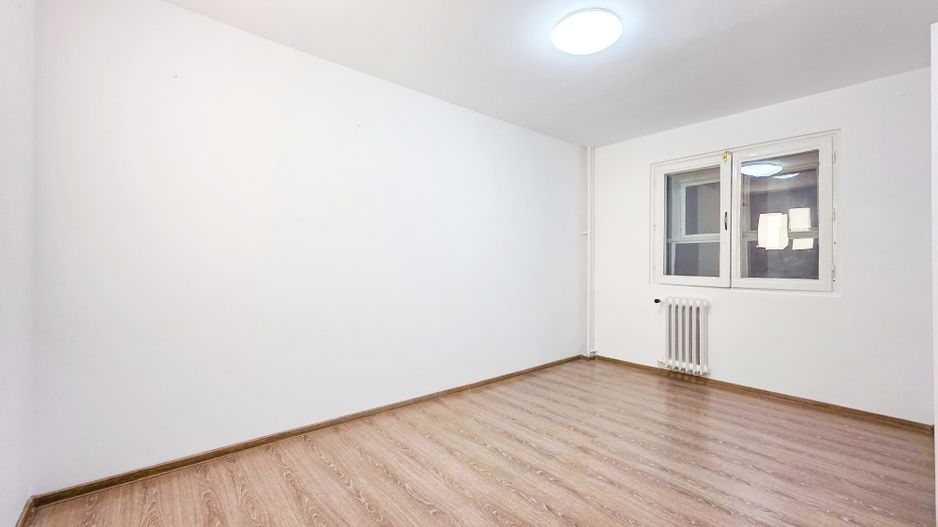 Garsonieră de vânzare - Drumul Taberei - Crinul de Padure nr.5 - Poză 5